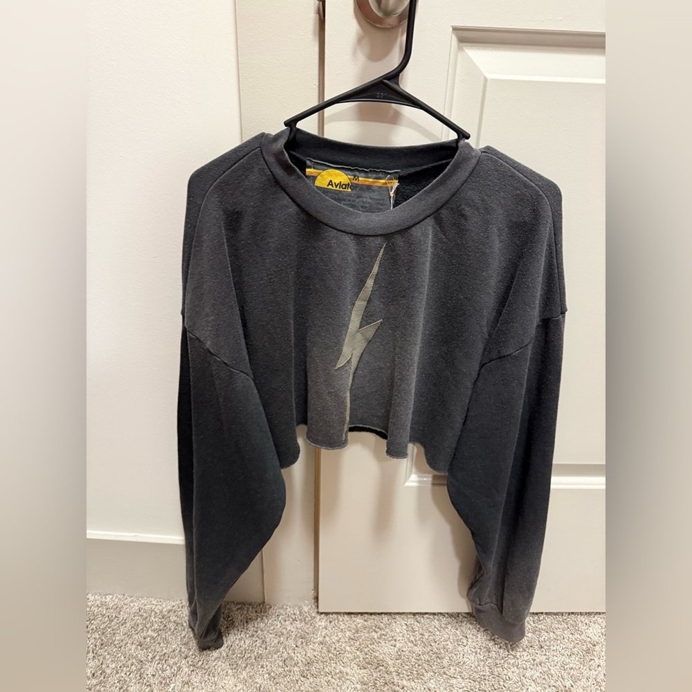 Aviator Nation Medium Thunder Bolt Grey Cropped Sweatshirt. 🌚⚡️